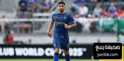 روبن نيفيز مايسترو الهلال في مواجهة سالزبورغ