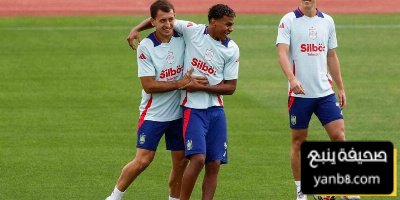  لامين يامال يحاول إقناع زملائه في المنتخب انها ركلة جزاء